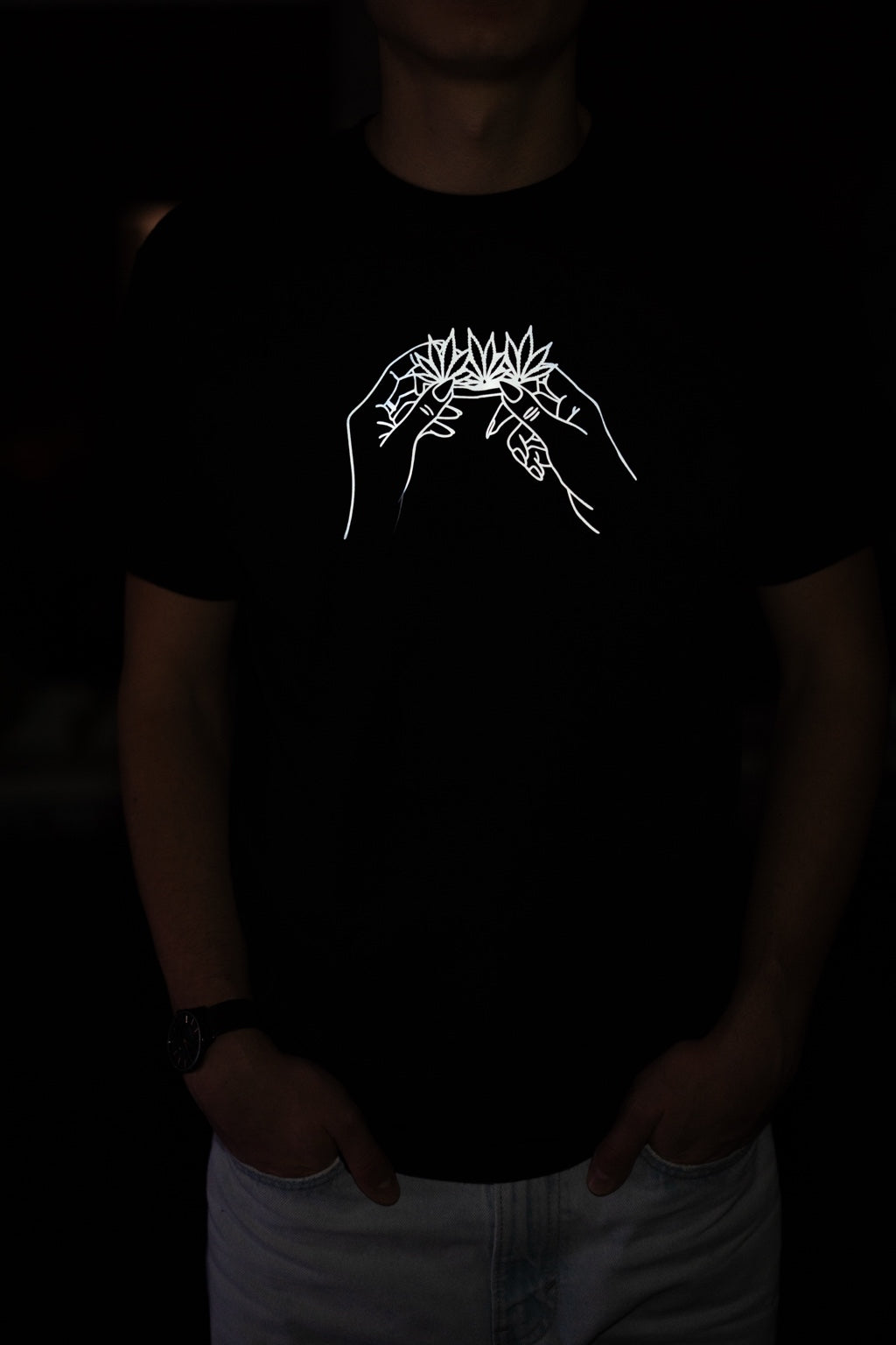 Koszulka Reflective Hands Tees FCTRY - zdjęcie produktowe